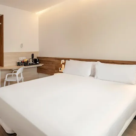 Sevilla ホテル 2*